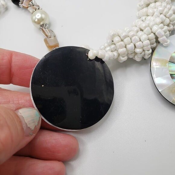 Beautiful Island Vibes 3 Piece White Seed Bead Necklace Set Costume Jewelry - Picture 8 of 11